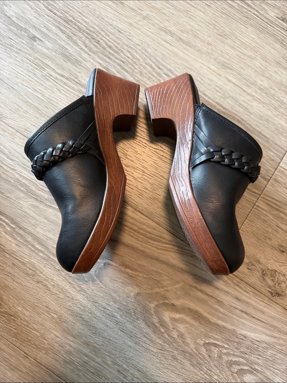 b.o.c. Black Braided Leather Mule Clogs - Picture 2 of 2